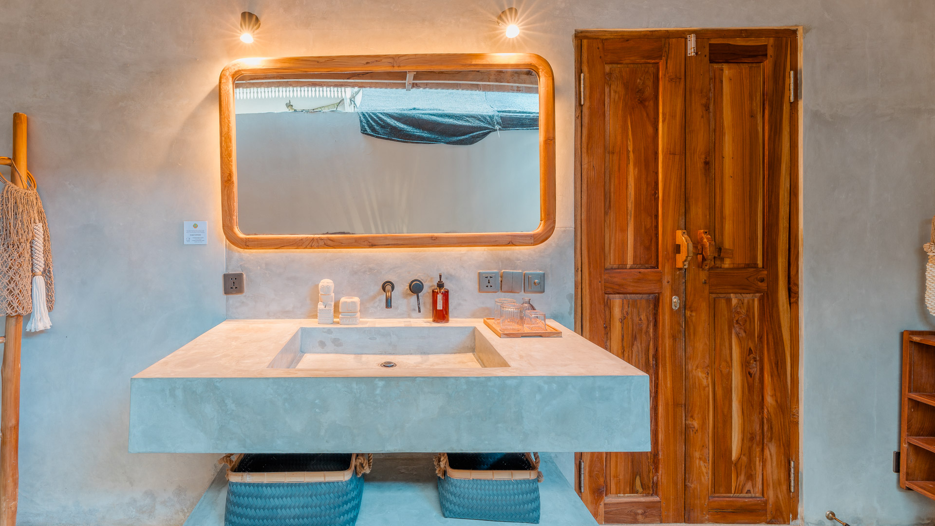 lembongan, Lembongan Island, Lembongan property Management, lembongan villas, lembongan villas for rent, managed holiday rentals, nomad, Nomad Holiday Rentals Bali, Nomad Holiday Rentals properties, nomad holiday rentals*, nomad_holiday_rentals, nomadholidayrentals, villa a louer lembongan, villa a louer nusa lembongan, villa management, villa management lembongan, villa management lembongan., villa management nusa lembongan, villa manouch, villa manouch lembongan