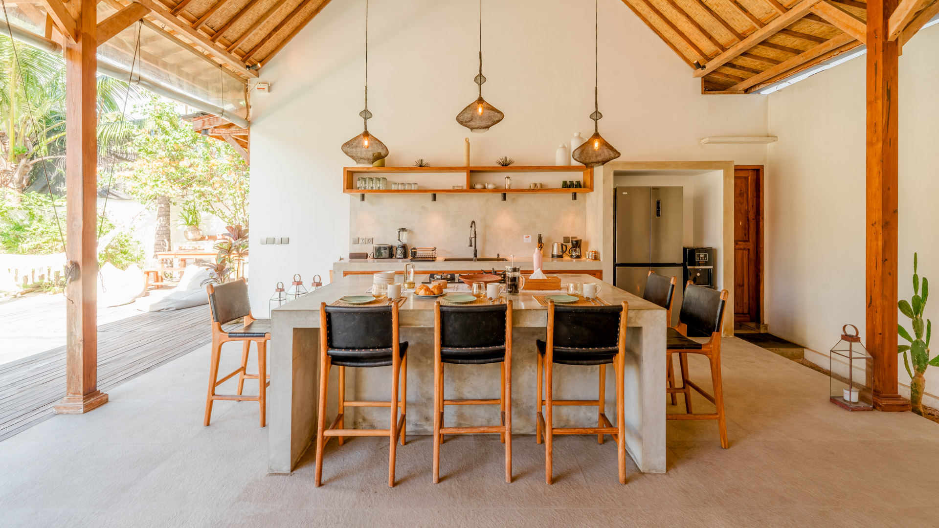 lembongan, Lembongan Island, Lembongan property Management, lembongan villas, lembongan villas for rent, managed holiday rentals, nomad, Nomad Holiday Rentals Bali, Nomad Holiday Rentals properties, nomad holiday rentals*, nomad_holiday_rentals, nomadholidayrentals, villa a louer lembongan, villa a louer nusa lembongan, villa management, villa management lembongan, villa management lembongan., villa management nusa lembongan, villa manouch, villa manouch lembongan