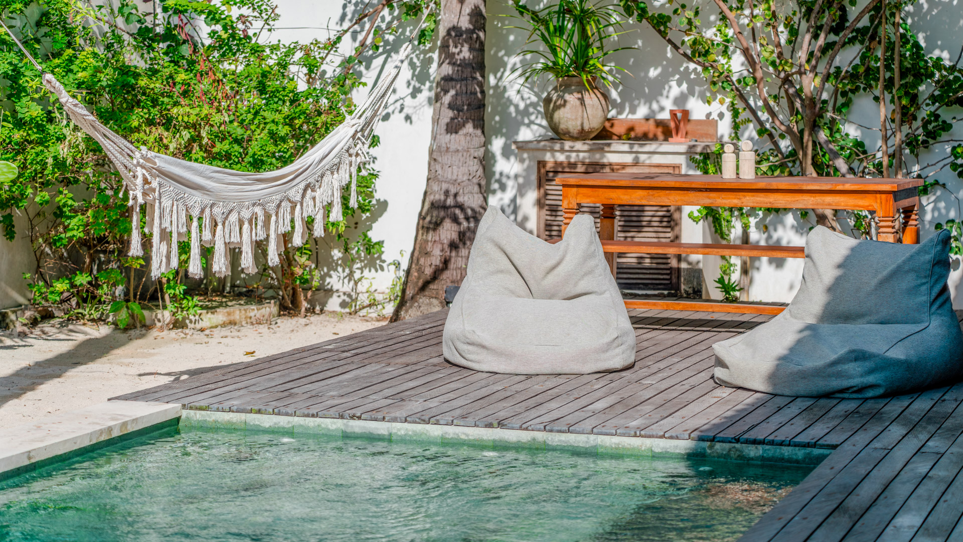 lembongan, Lembongan Island, Lembongan property Management, lembongan villas, lembongan villas for rent, managed holiday rentals, nomad, Nomad Holiday Rentals Bali, Nomad Holiday Rentals properties, nomad holiday rentals*, nomad_holiday_rentals, nomadholidayrentals, villa a louer lembongan, villa a louer nusa lembongan, villa management, villa management lembongan, villa management lembongan., villa management nusa lembongan, villa manouch, villa manouch lembongan