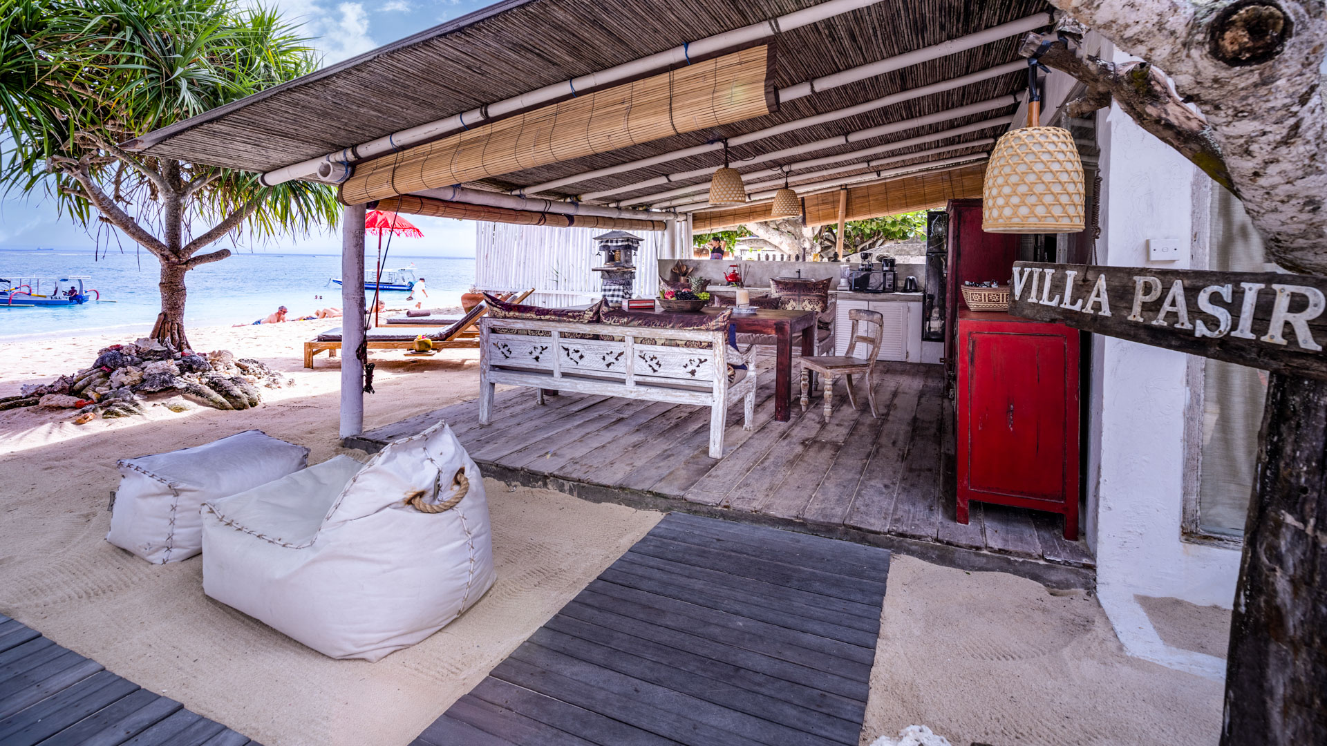 nomad holiday rentals, nomad_holiday_rentals, nomadholidayrentals, nomadholidayrentals. nomadholidayrentals.com, villa a louer lembongan, villa for rent lembongan, villa management, villa management lembongan, villa pasir jungut batu, villa pasir jungutbatu, villa pasir lembongan, villa pasir nusa lembongan