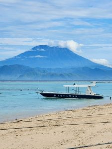 bali, bali tourist visa, nomadholidayrentals, nomadholidayrentals.coM, nusa lembongan, Villas For Rent Lembongan, Copyright NomadHolidayRentals.com