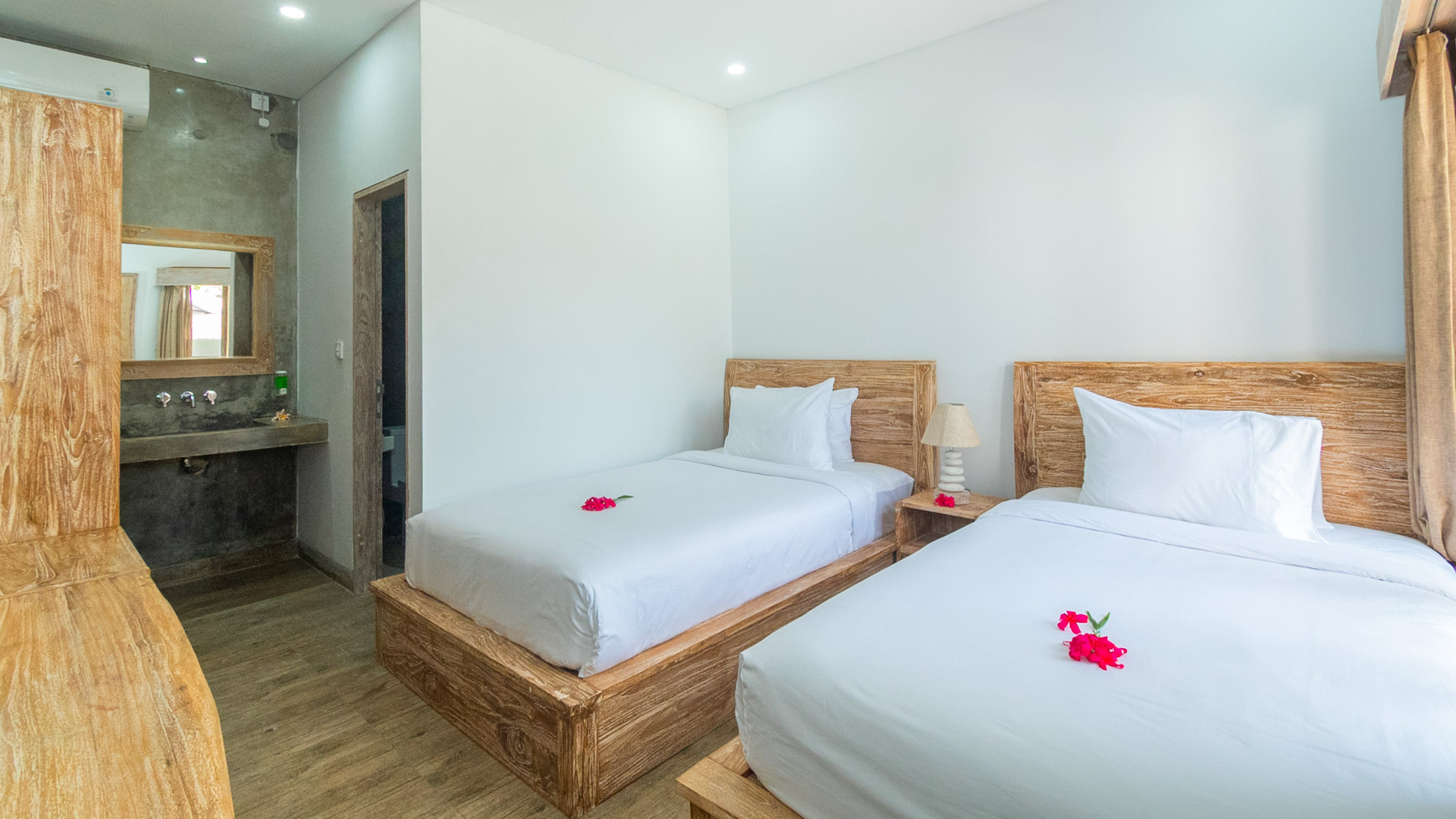 Nomad Holiday, nomad holiday rentals, nomad_holiday_rentals, nomadholidayrentals, nomadholidayrentals.com, room for rent lembongan, room for rent nusa lembongan, su casa, su casa boutique hotel, su casa boutique hotel lembongan, su casa lembongan