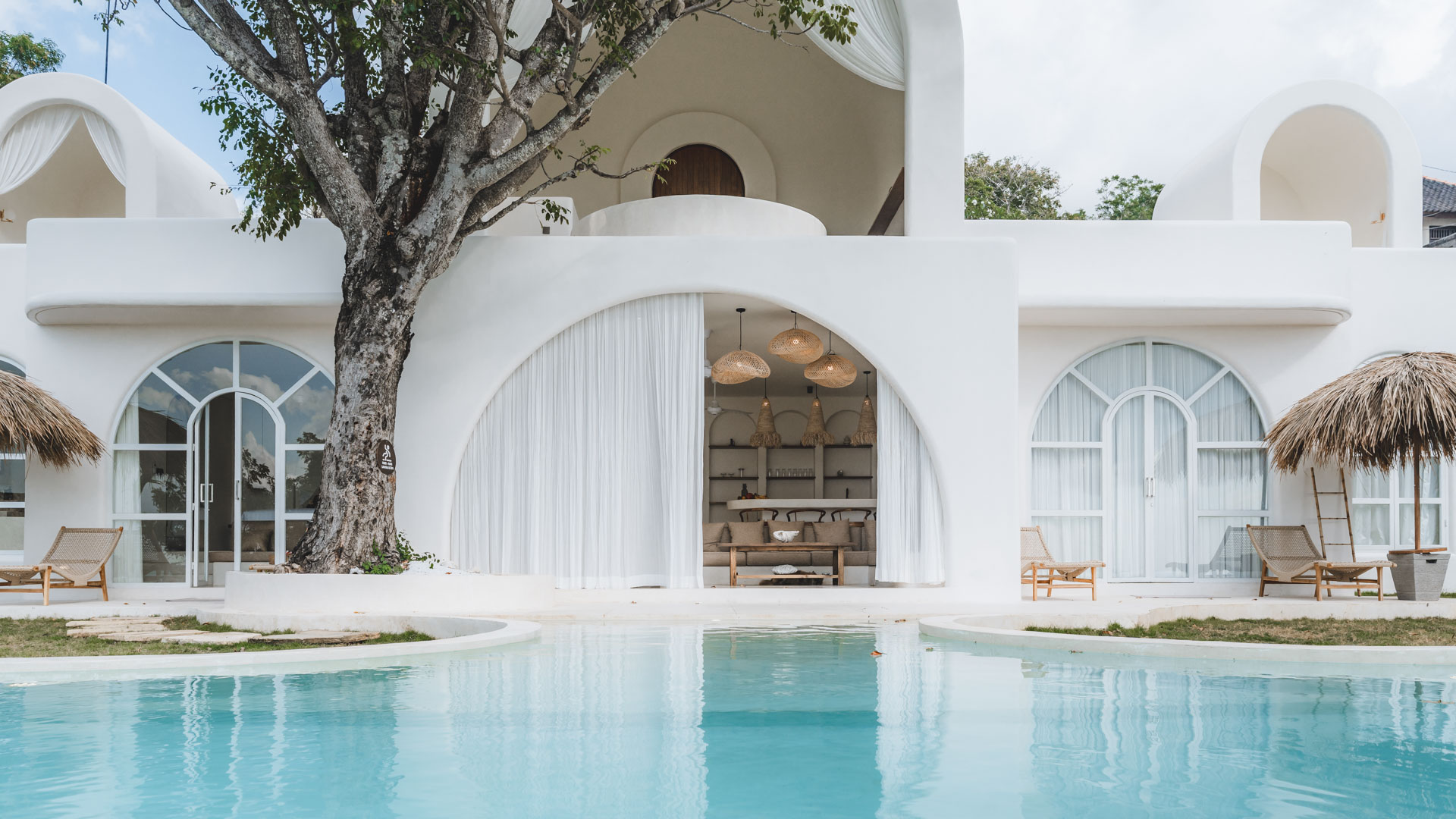 casa luna nusa penida, Casa Luna Penida, nomadholidayrentals. nomadholidayrentals.com, nusa penida, Villa Casa Luna, villa casa luna nusa penida, Villa casa luna penida, villa management, villas for rent bali, villas for rent in nusa penida, villas for rent in penida