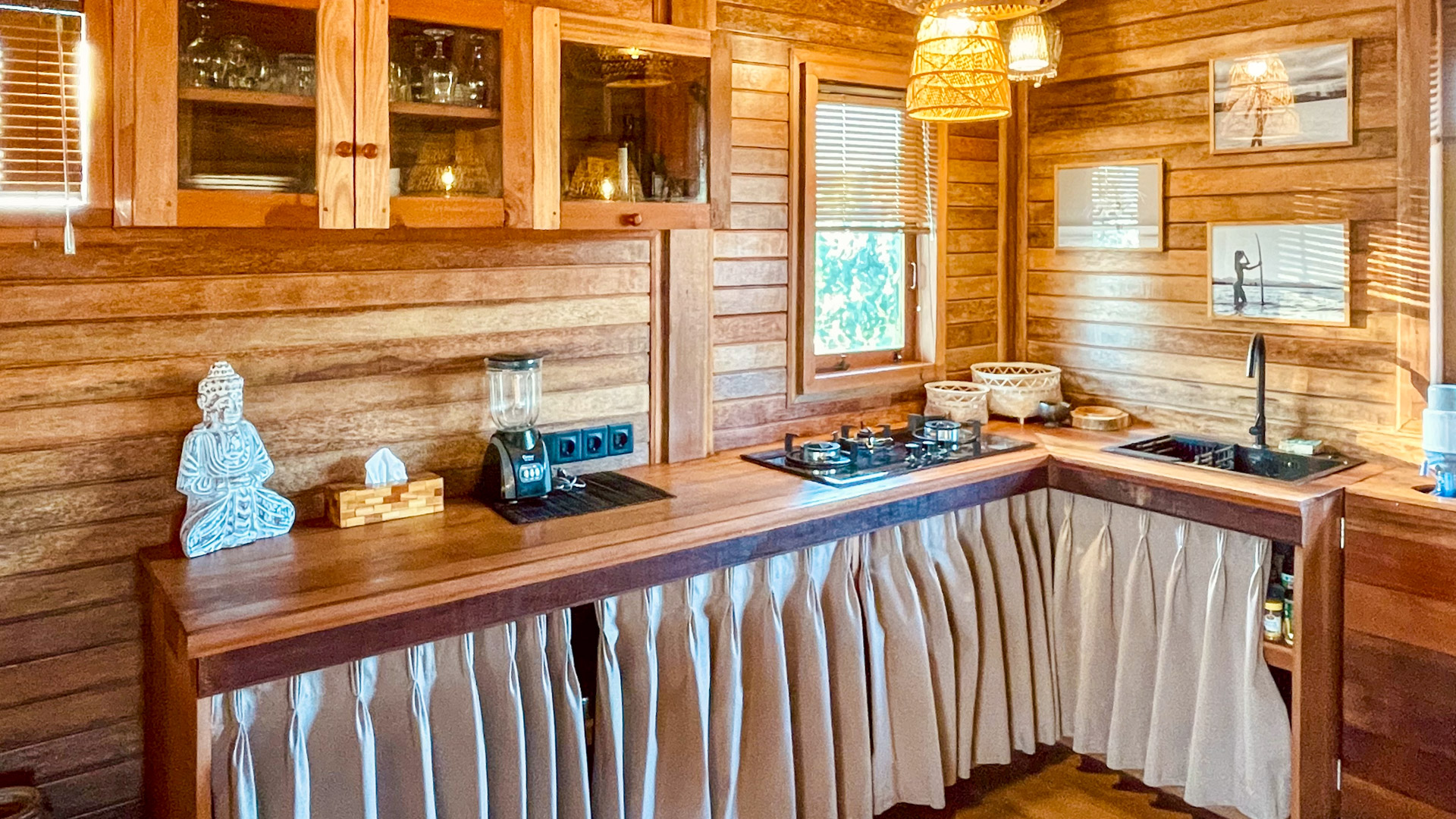 nico's house, nico's house lembongan, nomad holiday rentals, nomad_holiday_rentals, nomadholidayrentals, nomadholidayrentals. nomadholidayrentals.com, nomadholidayrentals.com, property management lembomgan, villa for rent lembongan, villa for rent nusa lembongan, villa management lembongan