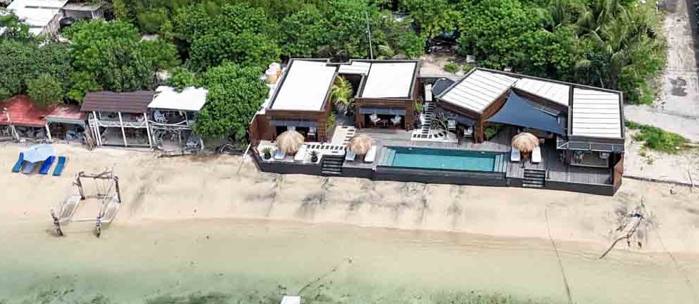 3 bedroom beachfront villa Bali, beach front villa, Beachfront Villa Nusa Lembongan, holiday rentals Nusa Lembongan, lembongan, Luxury accommodation Lembongan, nomad holiday rentals, Nomad Holiday Rentals properties, nomad_holiday_rentals, nusa lembongan, nusa lembongan beach villas, SEA FRONT villa, sea_sunbeach_villa, villa for rent nusa lembongan, Villas For Rent Lembongan, sea sunbeach villa