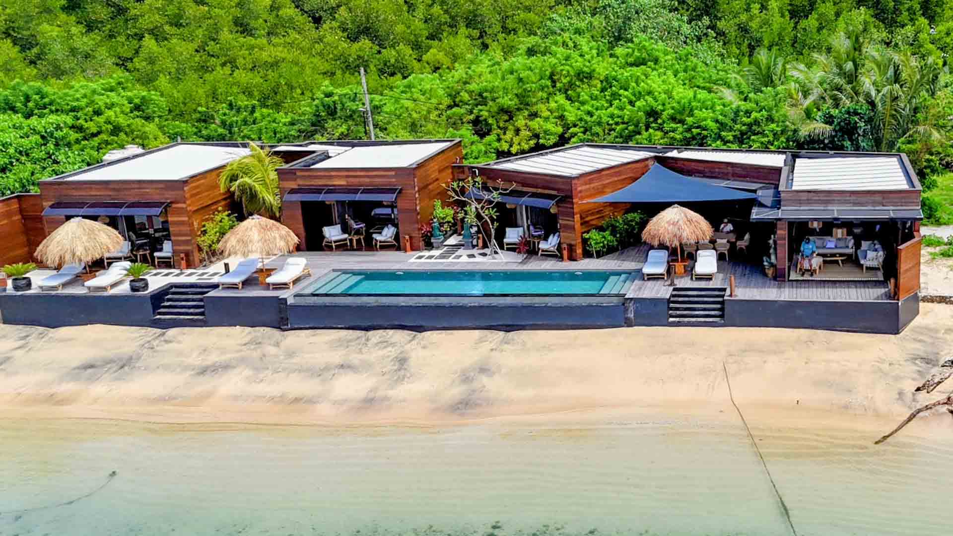 3 bedroom beachfront villa Bali, beach front villa, Beachfront Villa Nusa Lembongan, holiday rentals Nusa Lembongan, lembongan, Luxury accommodation Lembongan, nomad holiday rentals, Nomad Holiday Rentals properties, nomad_holiday_rentals, nusa lembongan, nusa lembongan beach villas, SEA FRONT villa, sea_sunbeach_villa, villa for rent nusa lembongan, Villas For Rent Lembongan, sea sunbeach villa