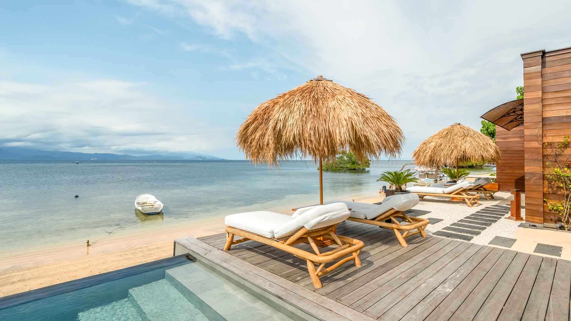 3 bedroom beachfront villa Bali, beach front villa, Beachfront Villa Nusa Lembongan, holiday rentals Nusa Lembongan, lembongan, Luxury accommodation Lembongan, nomad holiday rentals, Nomad Holiday Rentals properties, nomad_holiday_rentals, nusa lembongan, nusa lembongan beach villas, SEA FRONT villa, sea_sunbeach_villa, villa for rent nusa lembongan, Villas For Rent Lembongan, sea sunbeach villa