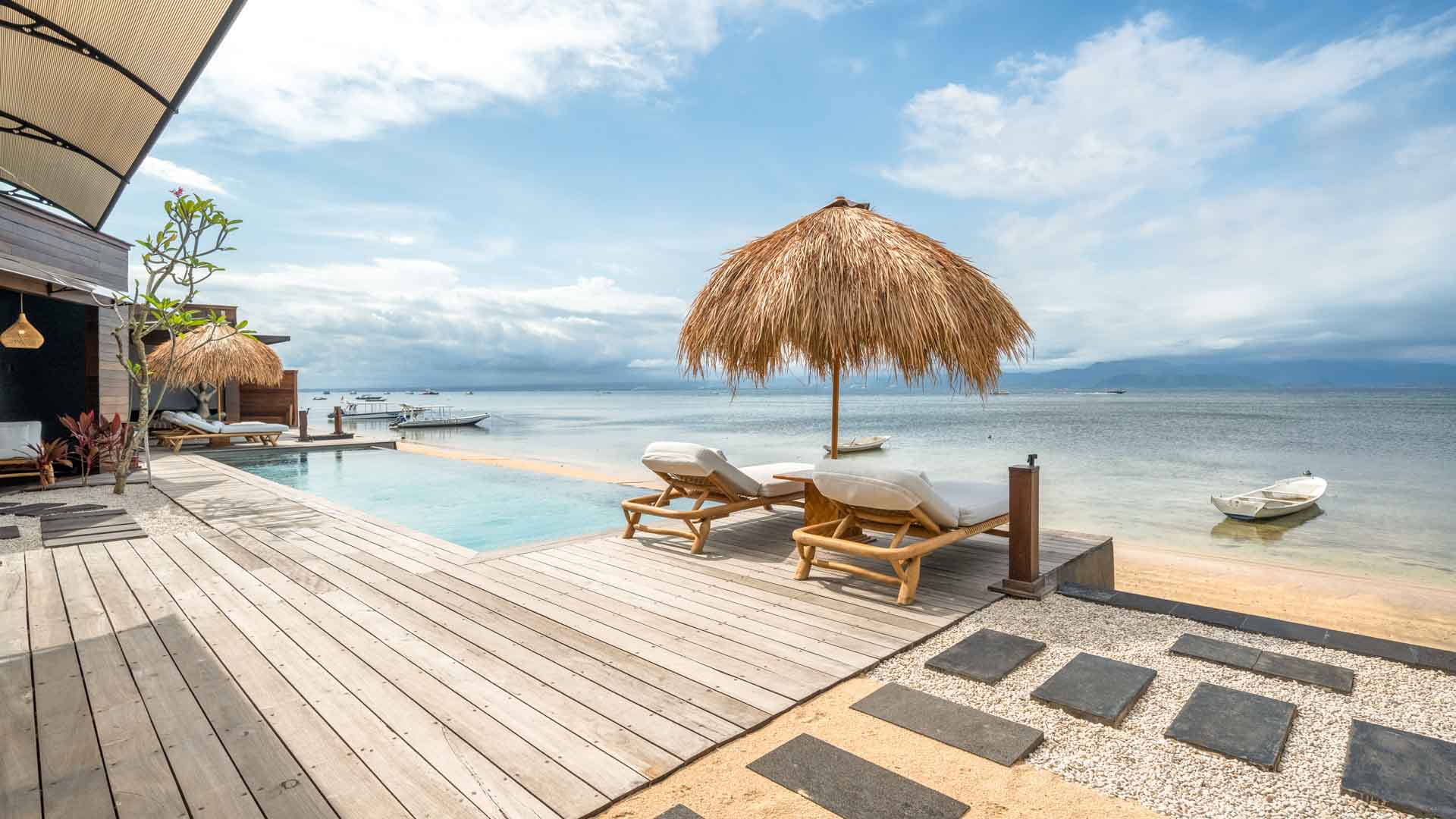 3 bedroom beachfront villa Bali, beach front villa, Beachfront Villa Nusa Lembongan, holiday rentals Nusa Lembongan, lembongan, Luxury accommodation Lembongan, nomad holiday rentals, Nomad Holiday Rentals properties, nomad_holiday_rentals, nusa lembongan, nusa lembongan beach villas, SEA FRONT villa, sea_sunbeach_villa, villa for rent nusa lembongan, Villas For Rent Lembongan, sea sunbeach villa