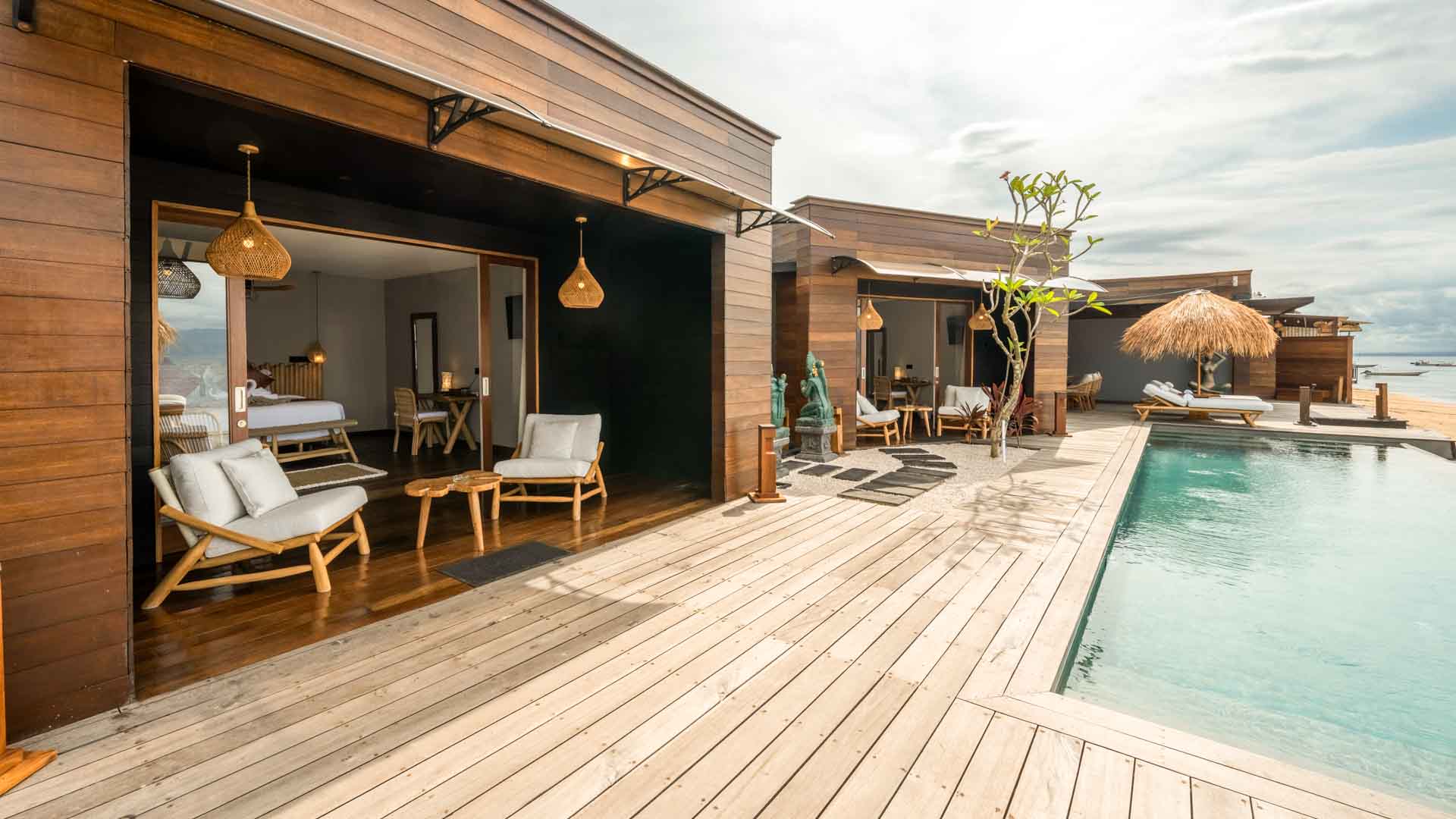 3 bedroom beachfront villa Bali, beach front villa, Beachfront Villa Nusa Lembongan, holiday rentals Nusa Lembongan, lembongan, Luxury accommodation Lembongan, nomad holiday rentals, Nomad Holiday Rentals properties, nomad_holiday_rentals, nusa lembongan, nusa lembongan beach villas, SEA FRONT villa, sea_sunbeach_villa, villa for rent nusa lembongan, Villas For Rent Lembongan, sea sunbeach villa