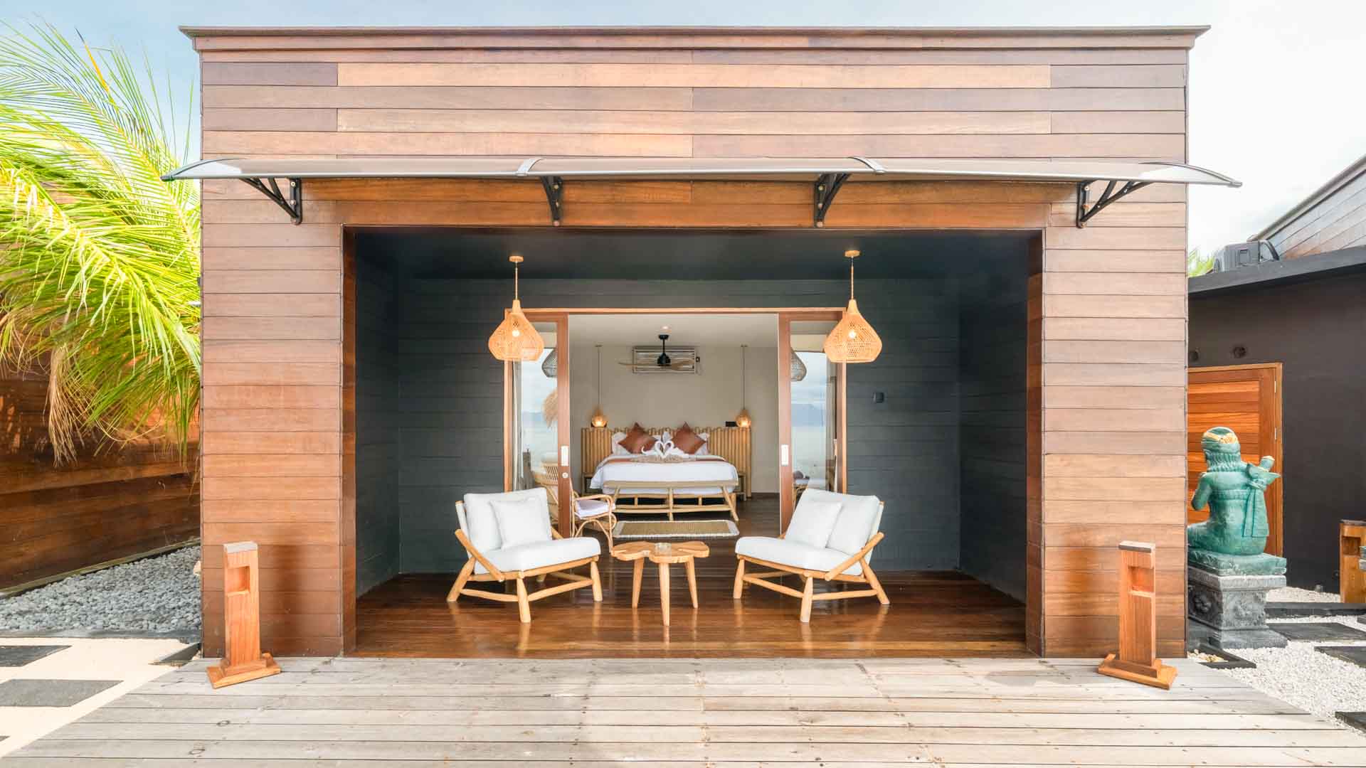 3 bedroom beachfront villa Bali, beach front villa, Beachfront Villa Nusa Lembongan, holiday rentals Nusa Lembongan, lembongan, Luxury accommodation Lembongan, nomad holiday rentals, Nomad Holiday Rentals properties, nomad_holiday_rentals, nusa lembongan, nusa lembongan beach villas, SEA FRONT villa, sea_sunbeach_villa, villa for rent nusa lembongan, Villas For Rent Lembongan, sea sunbeach villa