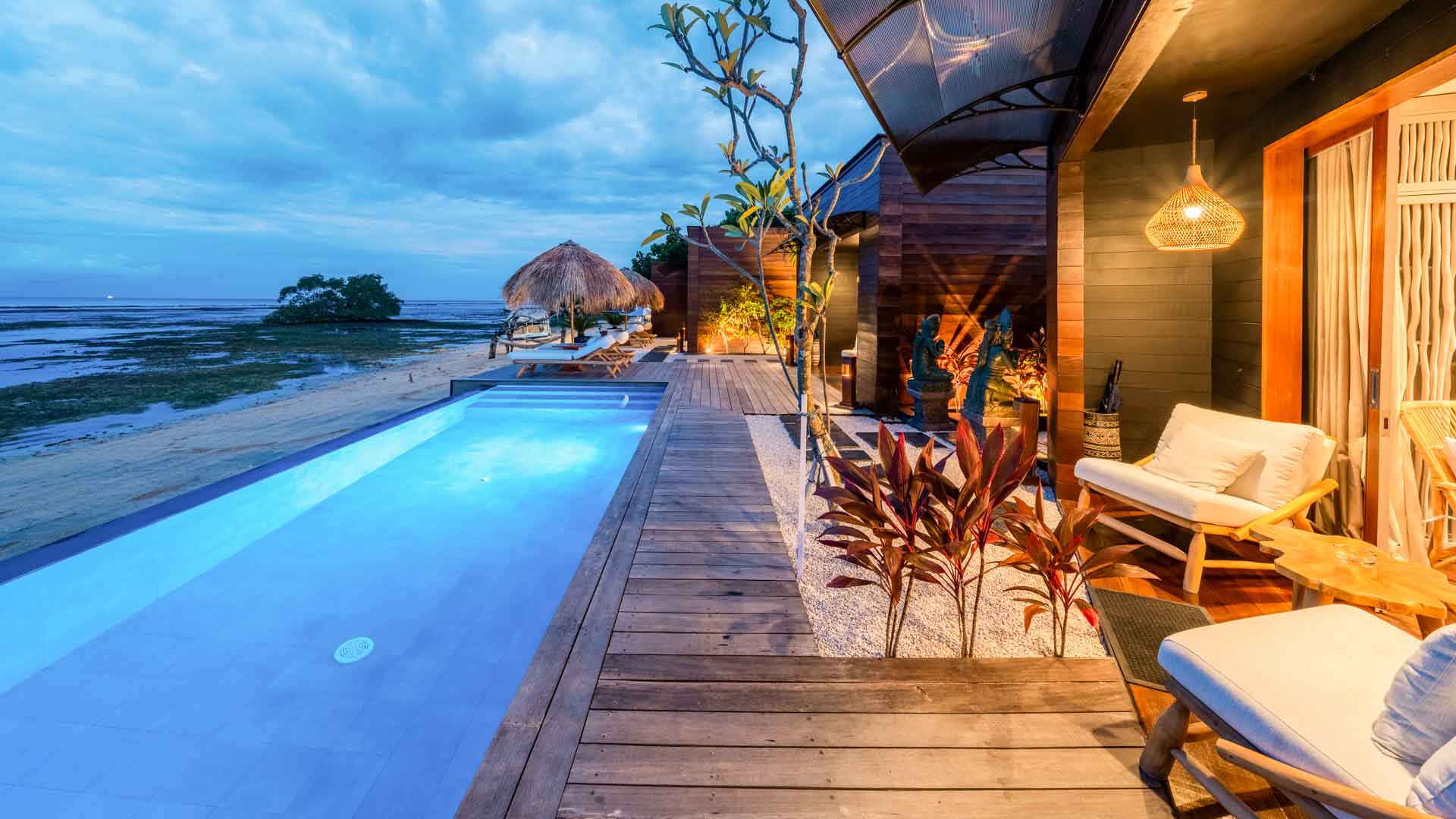 3 bedroom beachfront villa Bali, beach front villa, Beachfront Villa Nusa Lembongan, holiday rentals Nusa Lembongan, lembongan, Luxury accommodation Lembongan, nomad holiday rentals, Nomad Holiday Rentals properties, nomad_holiday_rentals, nusa lembongan, nusa lembongan beach villas, SEA FRONT villa, sea_sunbeach_villa, villa for rent nusa lembongan, Villas For Rent Lembongan, sea sunbeach villa