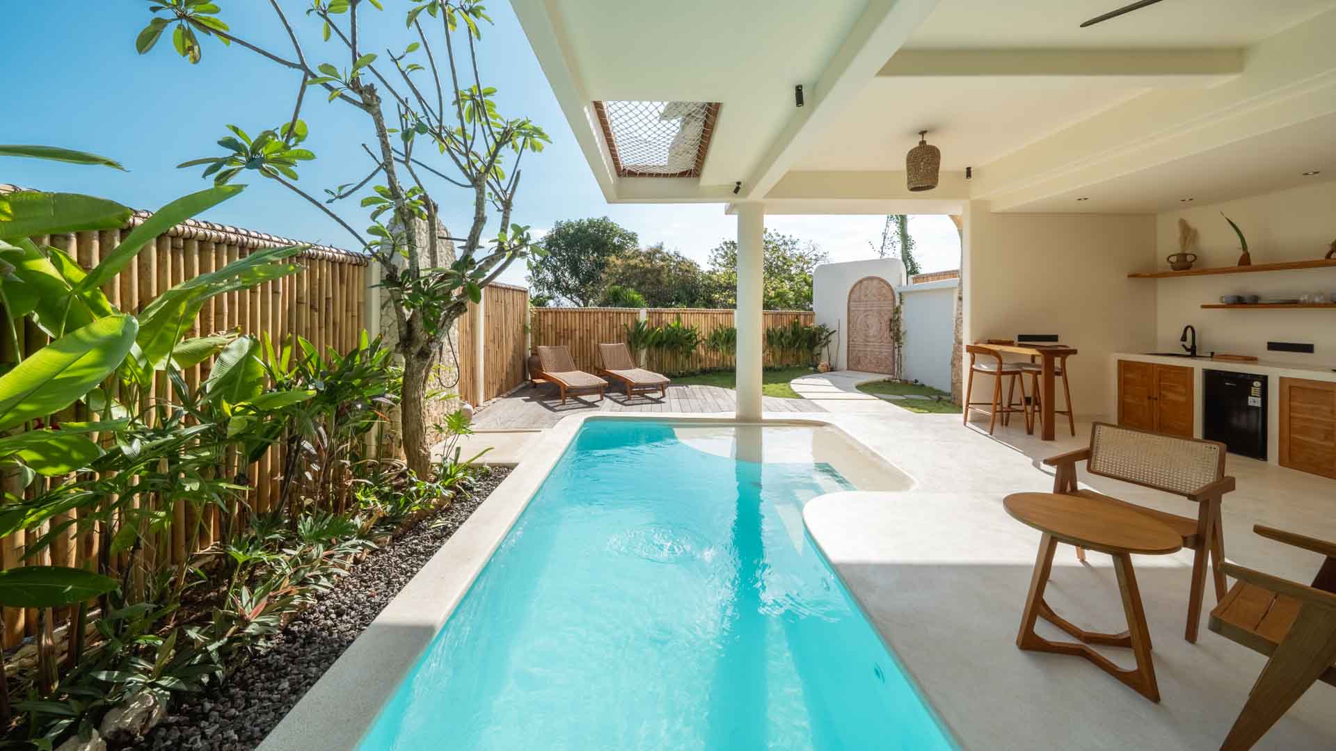 1 bedroom seaview villa Bali, holiday rentals Nusa Lembongan, lembongan, Luxury accommodation Lembongan, nomad holiday rentals, Nomad Holiday Rentals properties, nomad_holiday_rentals, nusa lembongan, nusa lembongan villas, Seaview front villa, seaview villa, Seaview Villa Nusa Lembongan, Senja, villa for rent nusa lembongan, Villa Senja, Villa Senja Lembongan, Villas For Rent Lembongan